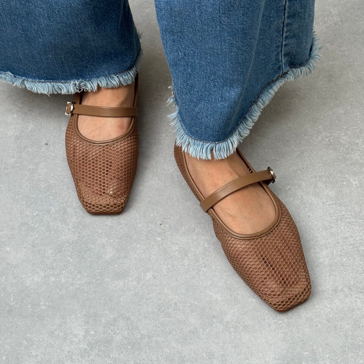 MESH BALLET | Brown Bear