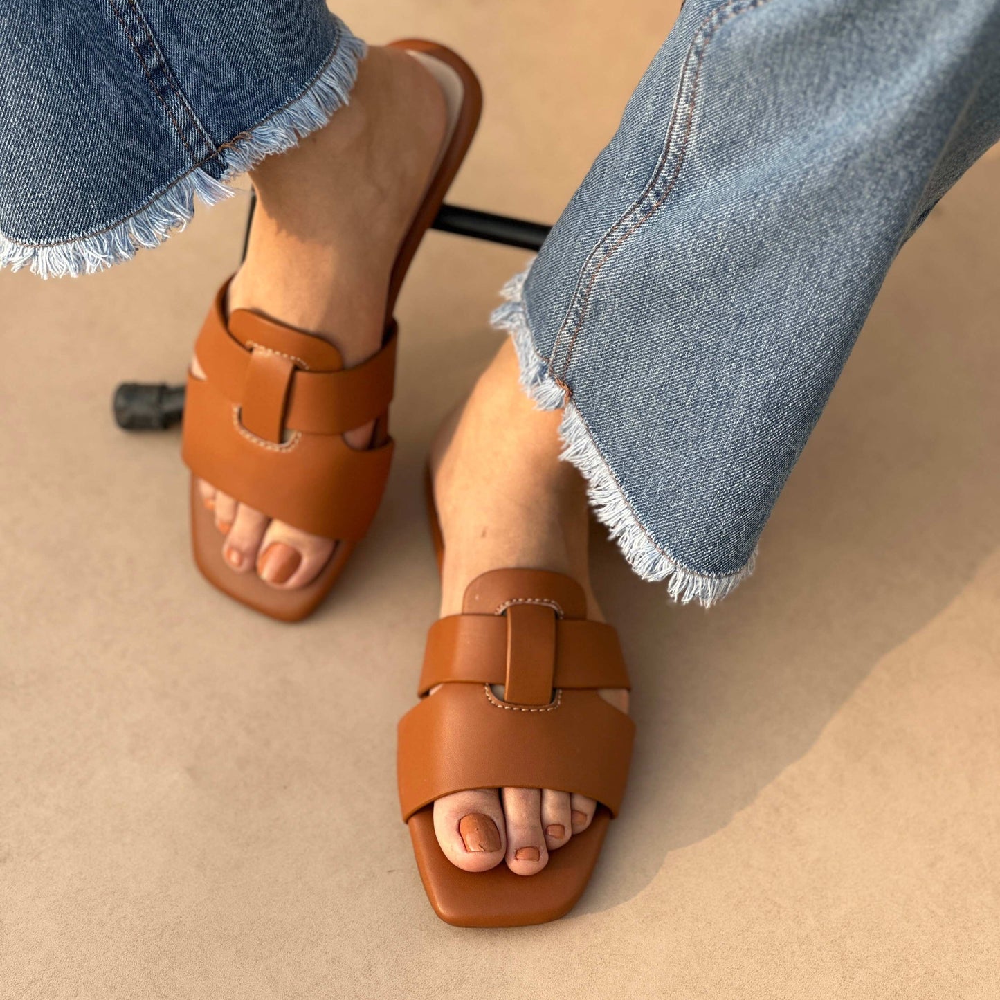 DETLA FLATS | Red Beech