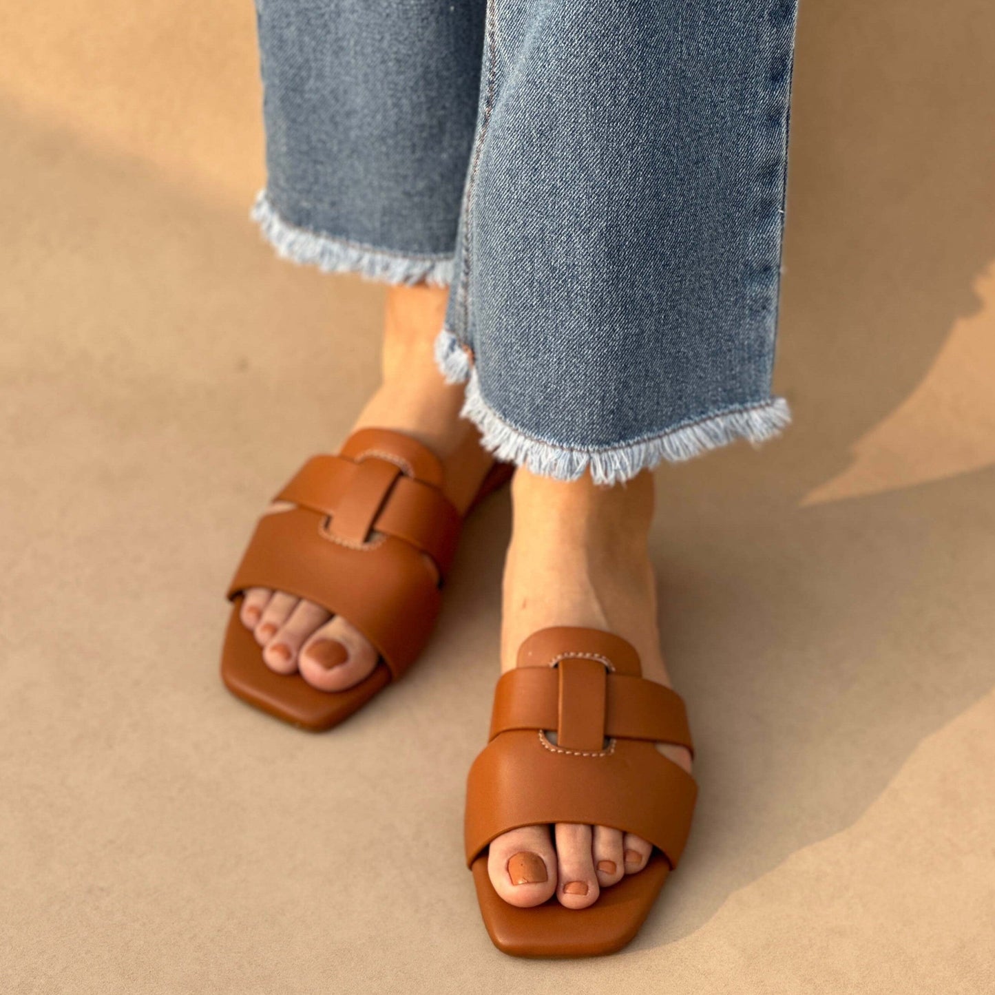 DETLA FLATS | Red Beech