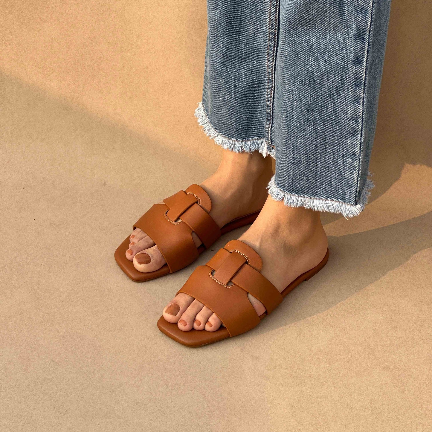 DETLA FLATS | Red Beech