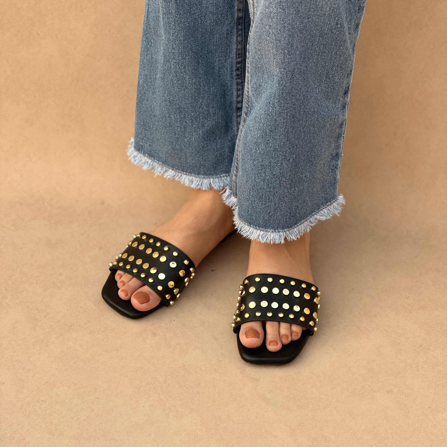 STUDY FLATS | Black