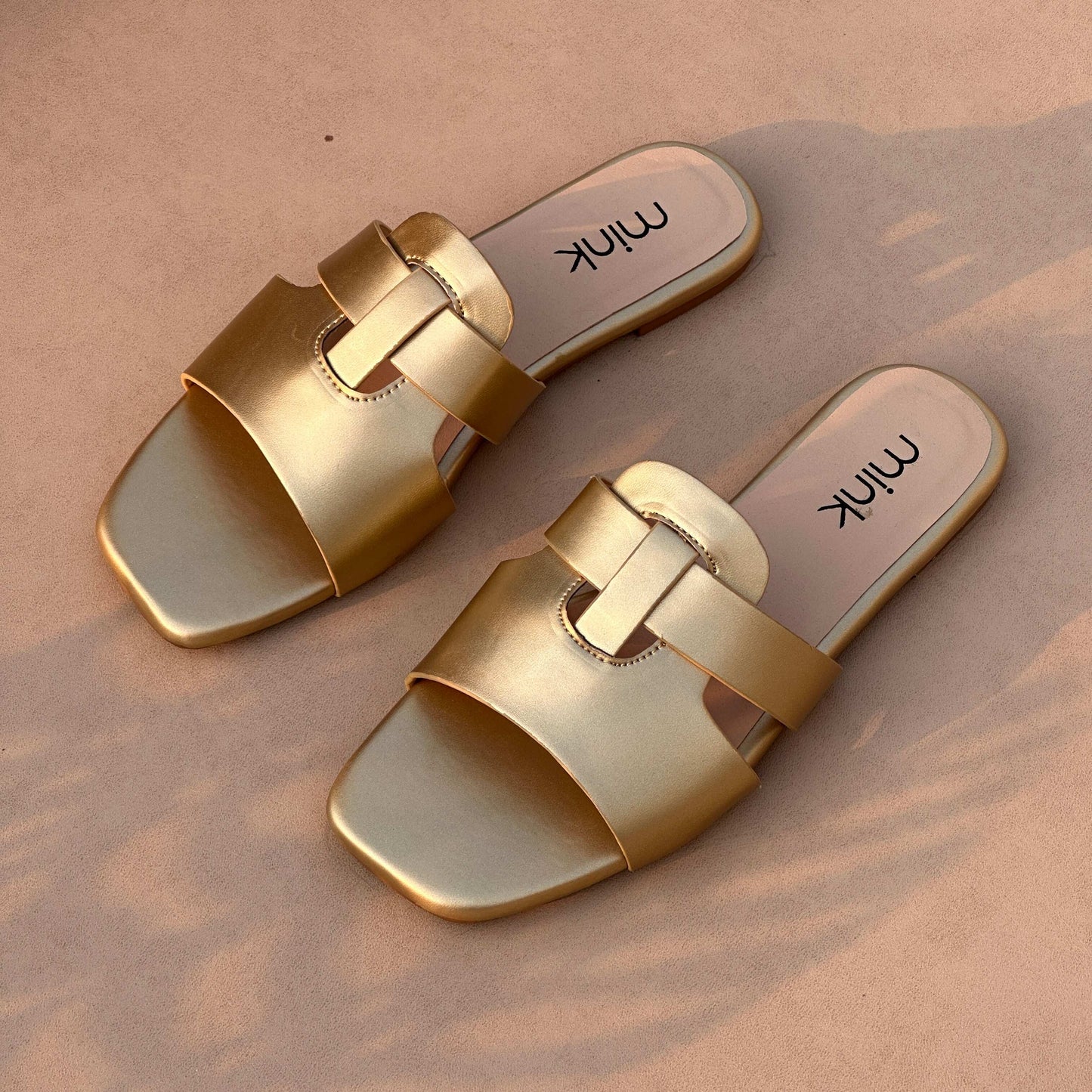 DELTA FLATS | Golden