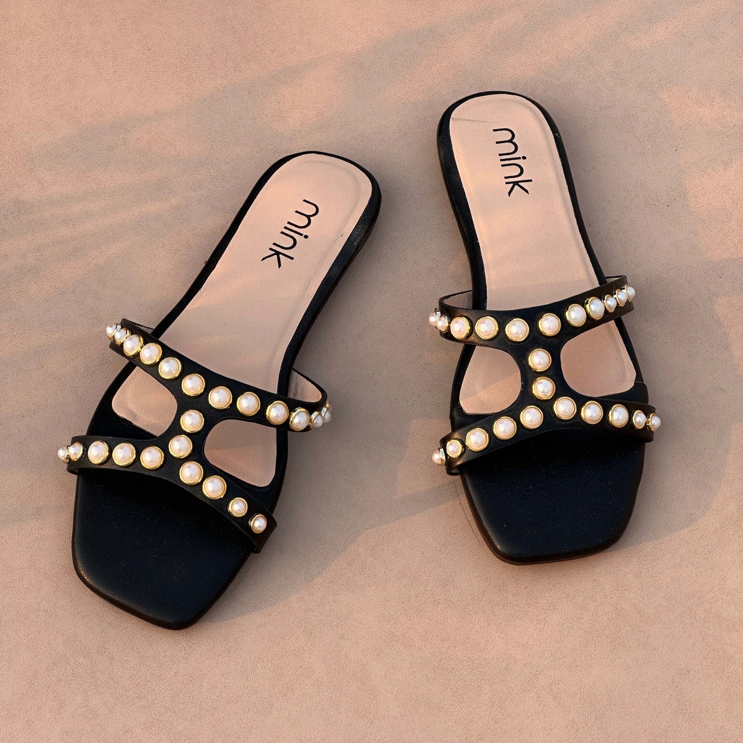 PEARL FLATS | Black