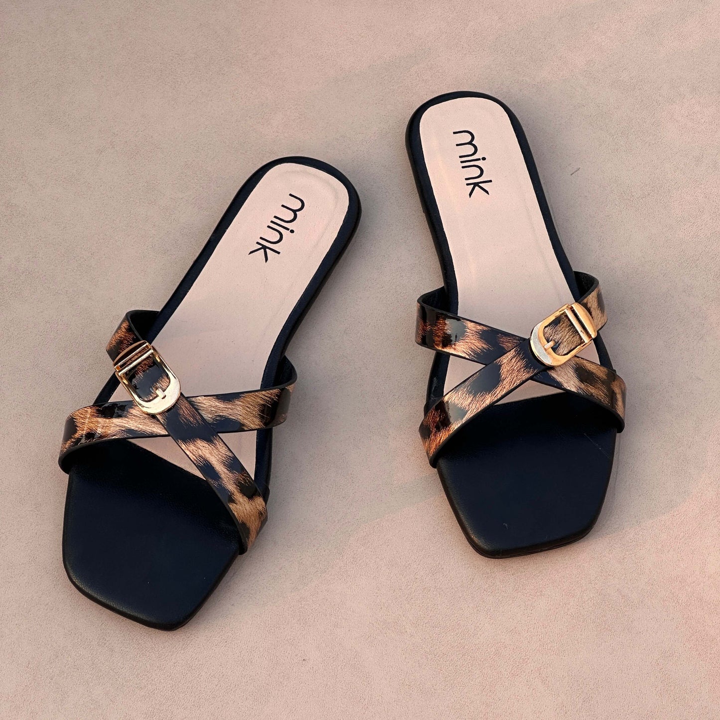 CROSS FLATS | Leapord Brown