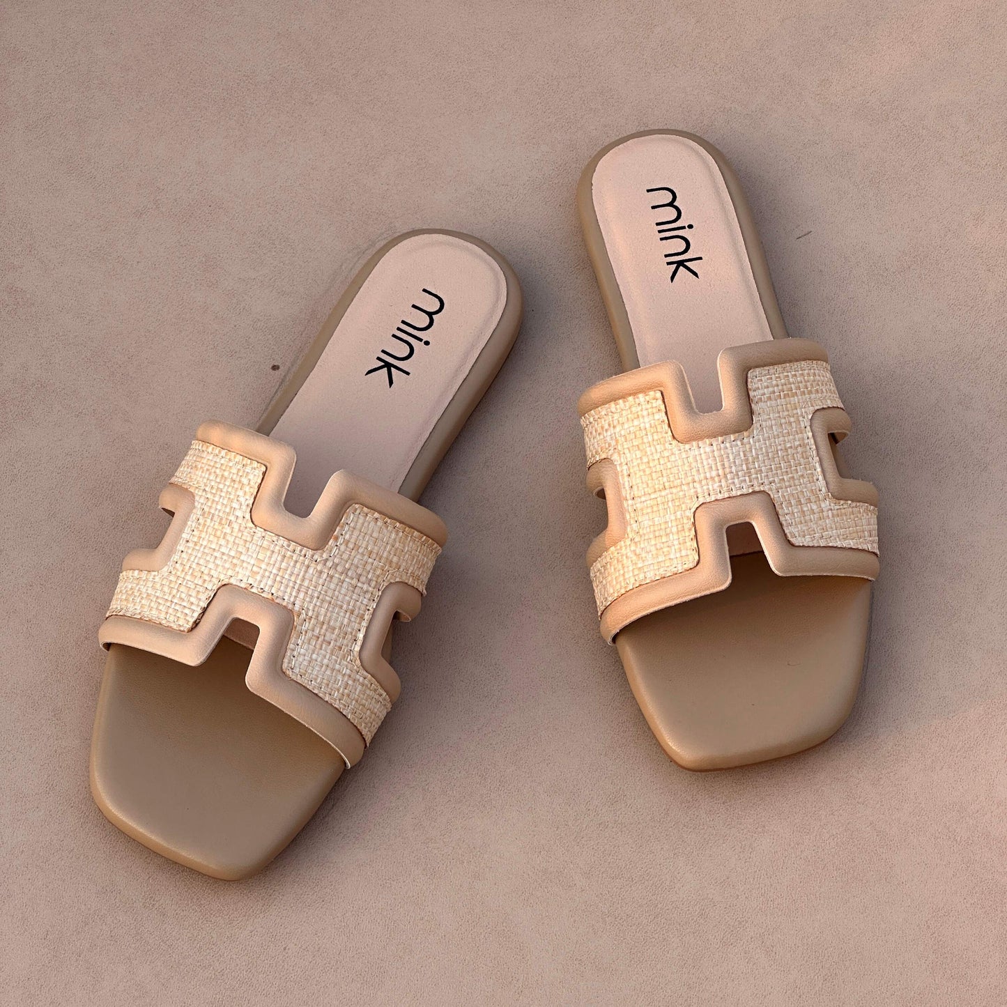 CLASSIC SLIDES | Punchy Beige