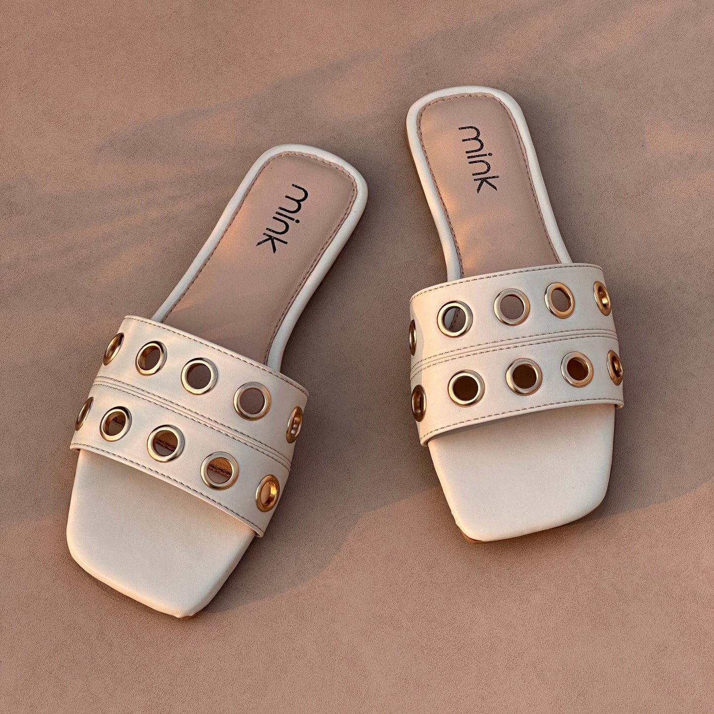 RINGLET SLIDES | White