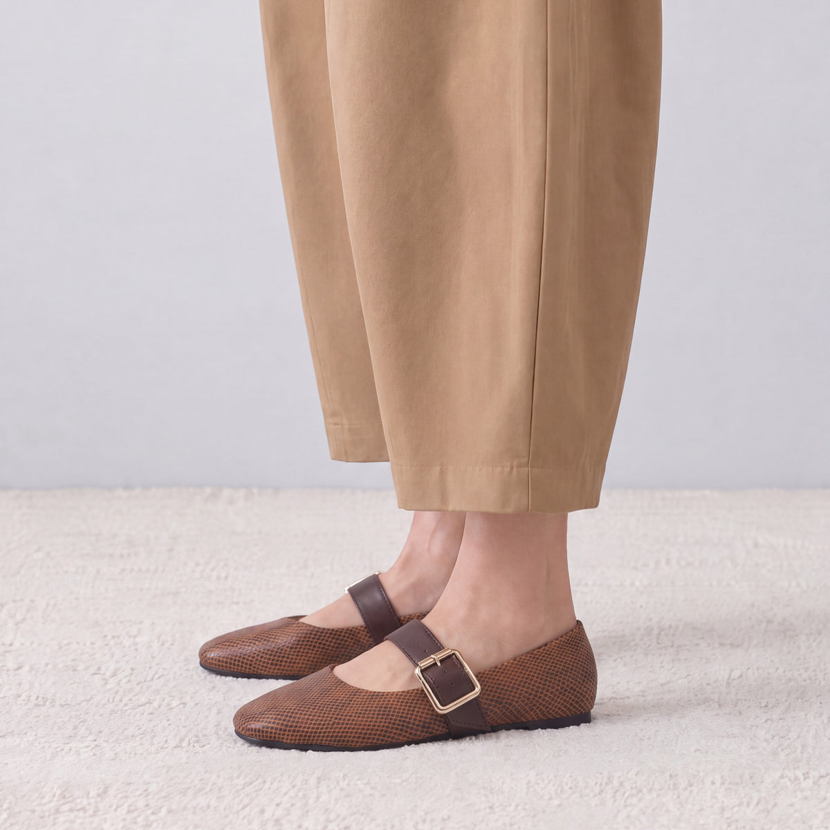 SNAKE MARYJANES | Sand Brown
