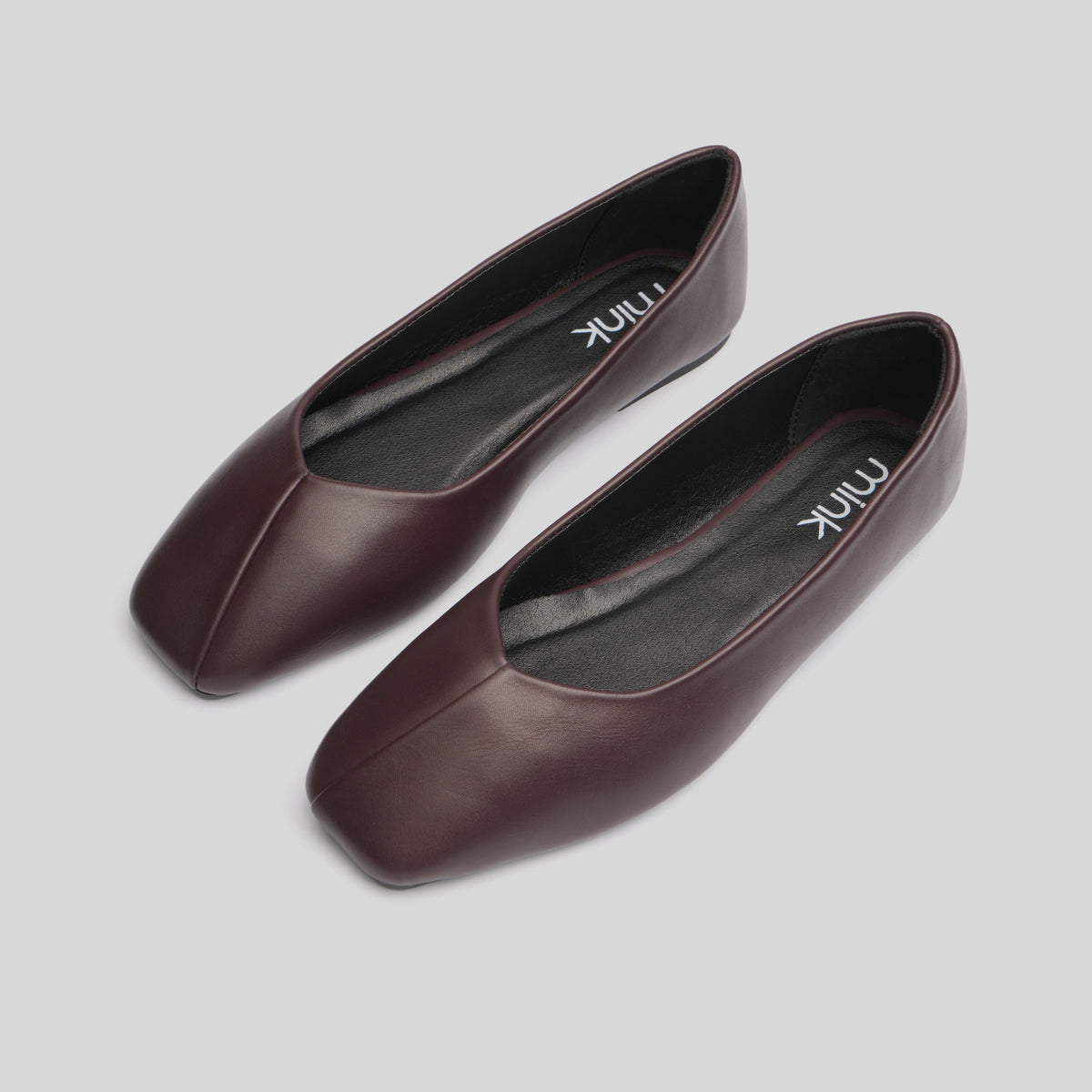 SEAM SQUARE PUMPS | Deep Coffee