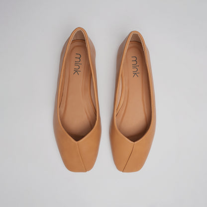 SEAM SQUARE PUMPS | Beige