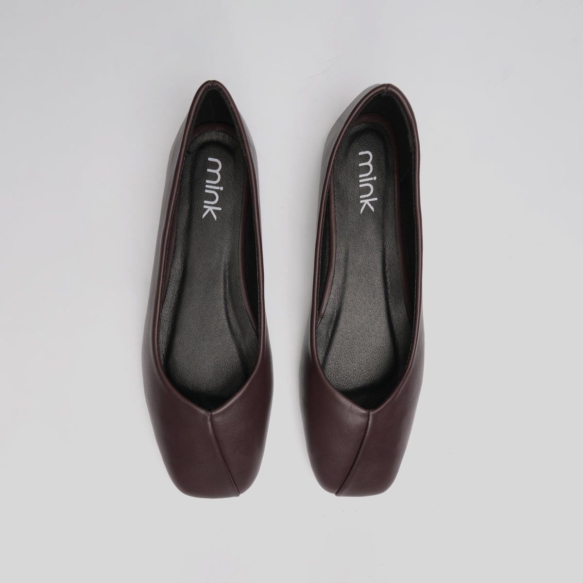 SEAM SQUARE PUMPS | Deep Coffee