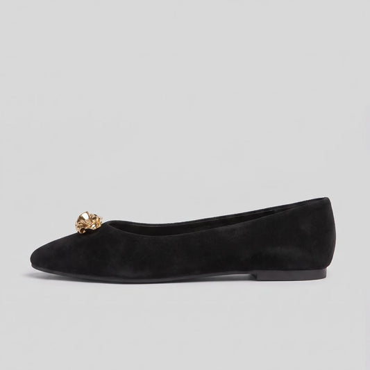 BROOCH SUEDE PUMPS | Black