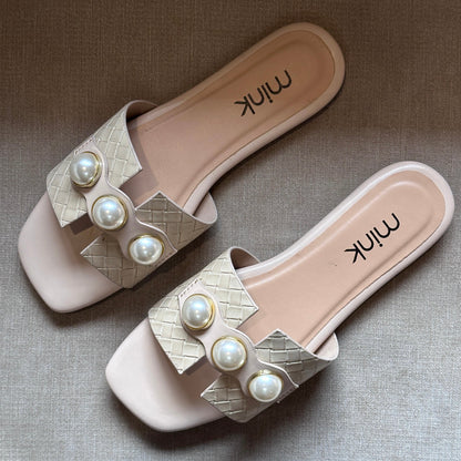 IVORA SLIDES | Bettermilk