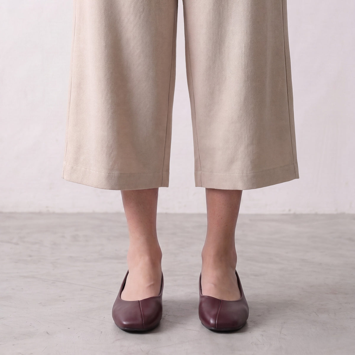 SEAM SQUARE PUMPS | Deep Coffee