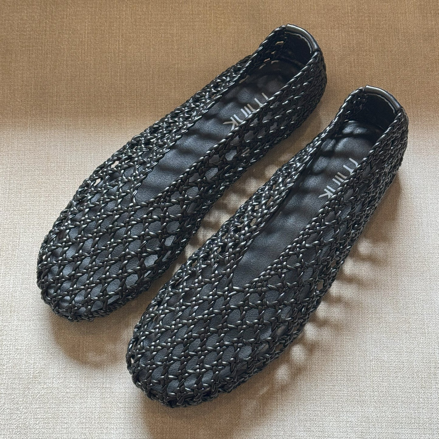 MONARCHS | BLACK