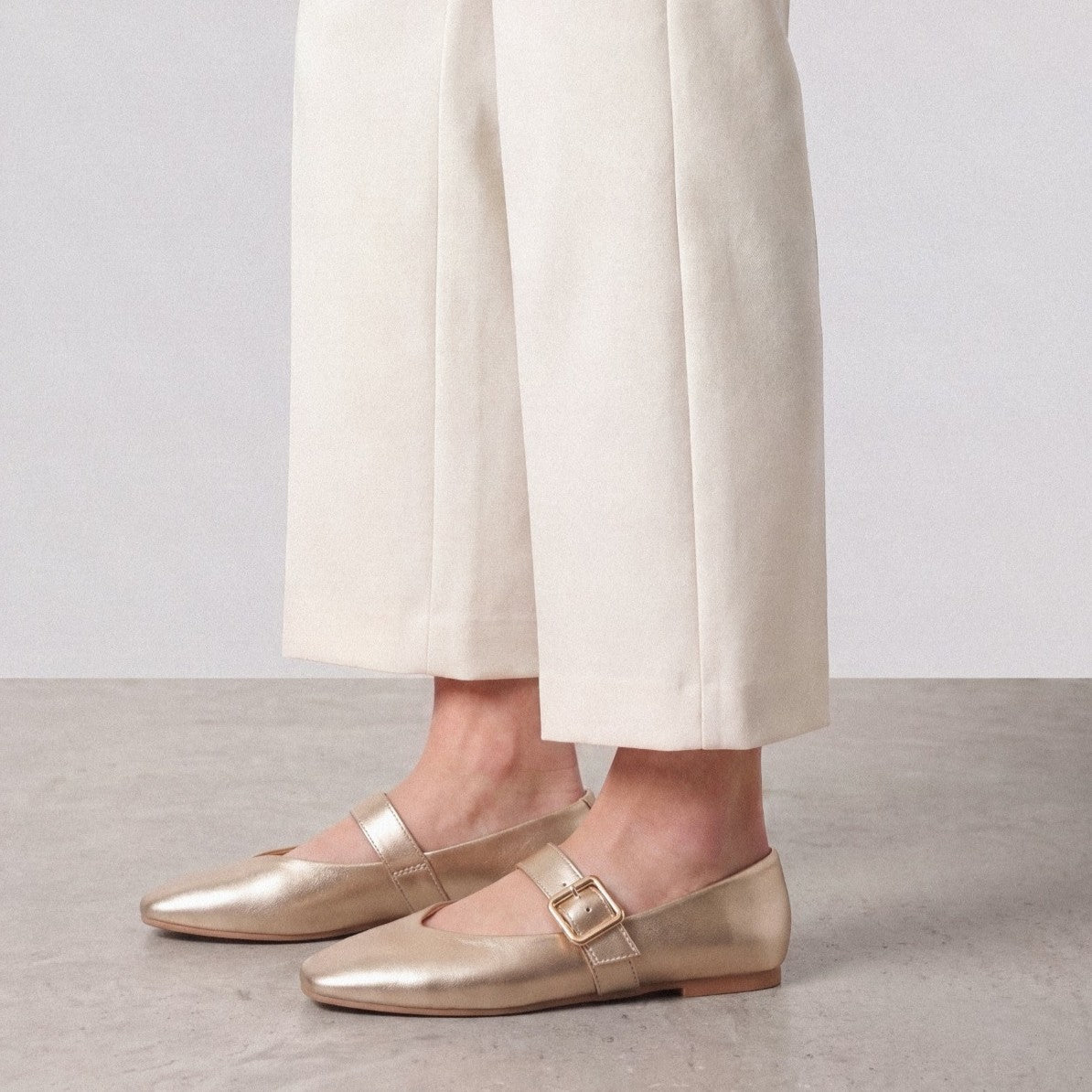 PATENT BALLETS | Light Gold